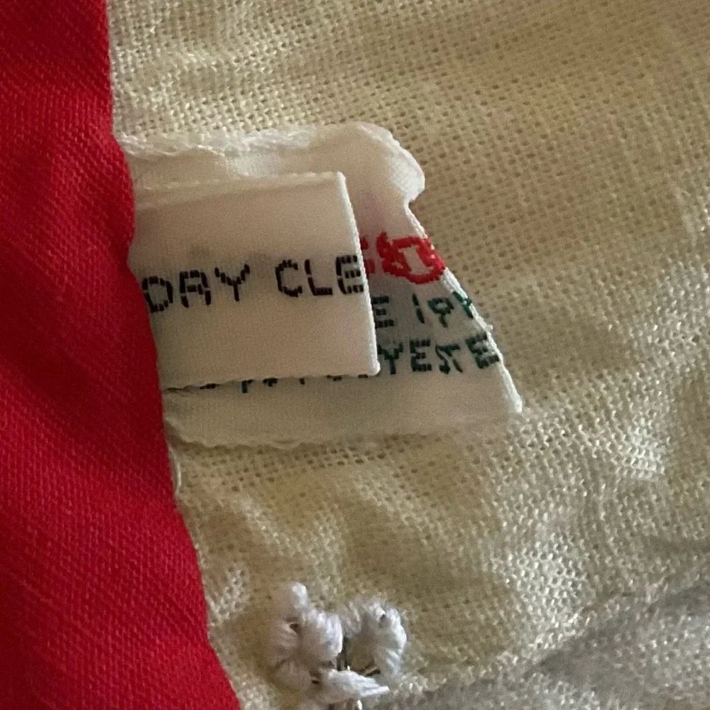 House of Hatten Christmas Tree Skirt Angel Scene Vintage